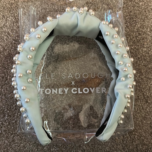 Lele Sadoughi Accessories - stoney clover lane x lele sadoughi sky headband